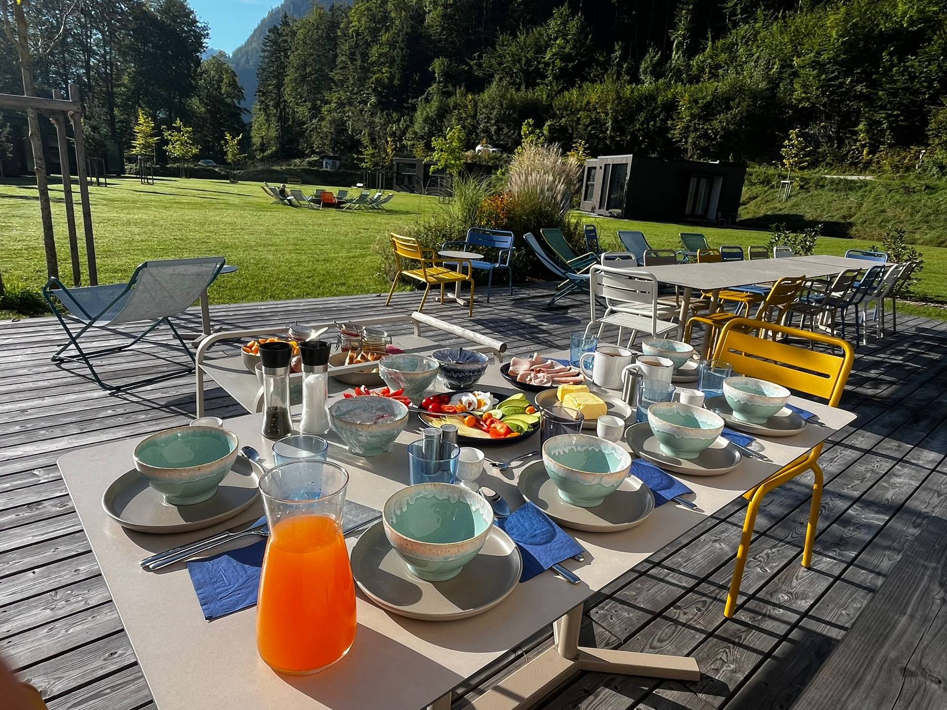 The Work Base, Terasse